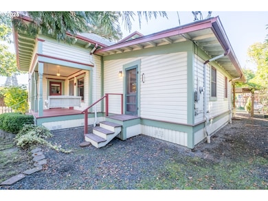 1119 Ash St, Brownsville, OR 97327 - photo 3