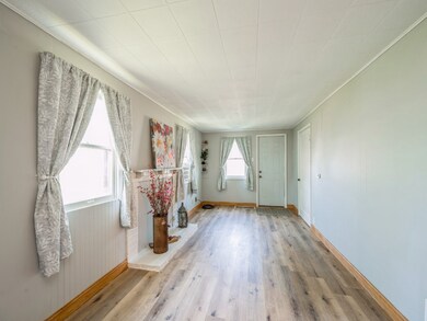 259 25th Ave SW, Cedar Rapids, IA 52404 - photo 4