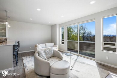 08-Living Room_SLS_-4420