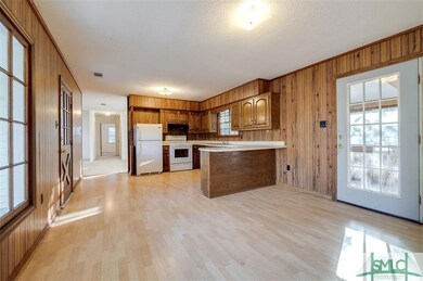 109 Magnolia St, Guyton, GA 31312 - photo 4