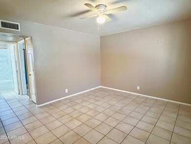 624 E Marilyn Ave unit 3, Mesa, AZ 85204 - photo 3