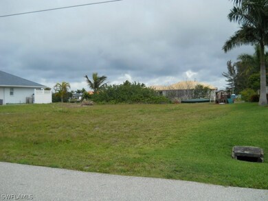 Gulf Access lot across the street from Lot for sal