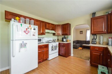 201 1st St, Slatington, PA 18080 - photo 6