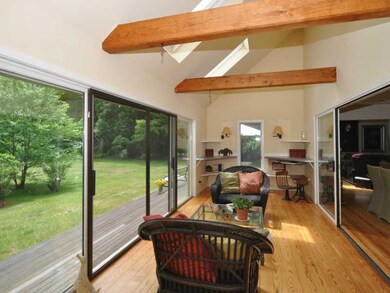 1007 Gilbert Stuart Rd, Saunderstown, RI 02874 - photo 4