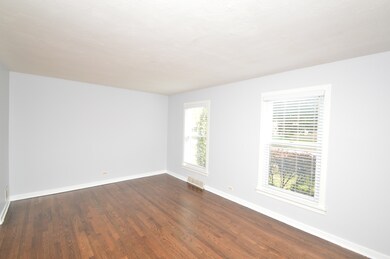 744 Norfolk Ave, Westchester, IL 60154 - photo 2