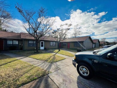 628 Gawin Dr, Warner Robins, GA 31093 - photo 2