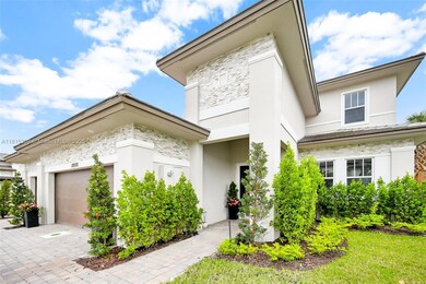 12228 SW 43rd St, Davie, FL 33330 - photo 2