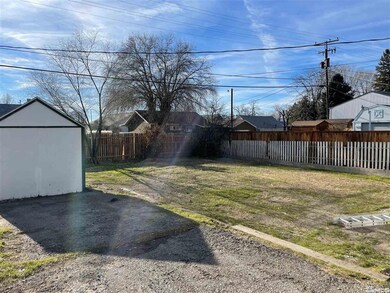 510 Garrison St, Winnemucca, NV 89445 - photo 3