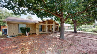 1604 Martha Dr, Bedford, TX 76022 - photo 4