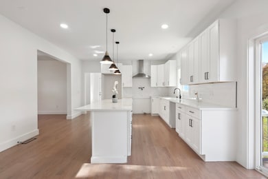 home similar to photos