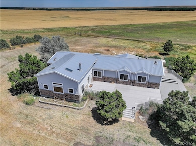 2406 Horrogate Rd, Byers, CO 80103 - photo 2