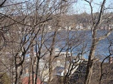 2A Swetts Hill, Amesbury, MA 01913 - photo 3