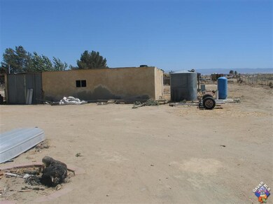 6500 Holiday Ave, Rosamond, CA 93560 - photo 7