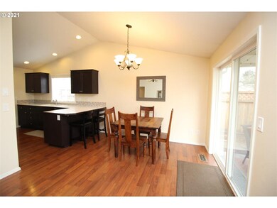 1314 Nathan Dr, Newberg, OR 97132 - photo 6