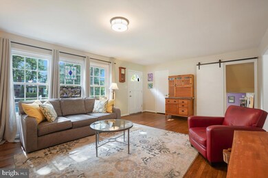 7305 Pinecastle Rd, Falls Church, VA 22043 - photo 6