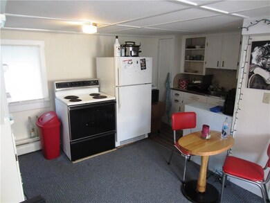 84 Pioneer Ave, Sanford, ME 04073 - photo 3