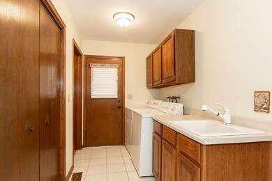 742 Buttonwood Cir, Naperville, IL 60540 - photo 6