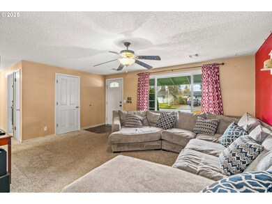 2551 Stratford St, Eugene, OR 97404 - photo 6