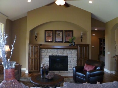 5820 Darnell St, Shawnee, KS 66216 - photo 4