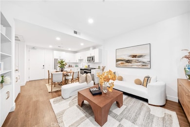 709 E Walnut St unit 222, Pasadena, CA 91101 - photo 3