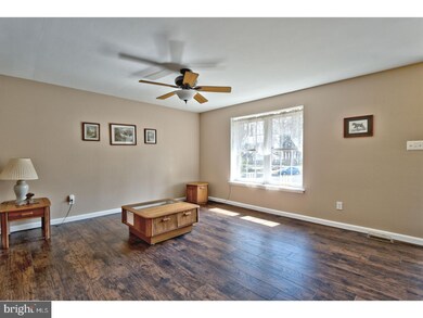 25 Dresden Ct, Sicklerville, NJ 08081 - photo 4