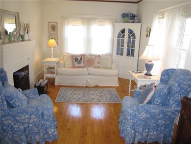 Living Room has a Jotul propane...