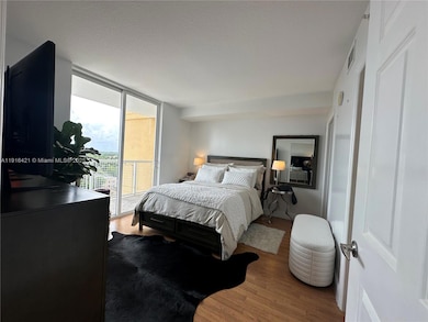 Brickell Vista Condos unit 1010, Miami, FL 33130 - photo 4