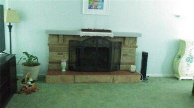 FIRE PLACE IN LIVING ROOM