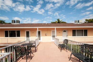 542 Broad Ave S unit 542, Naples, FL 34102 - photo 7