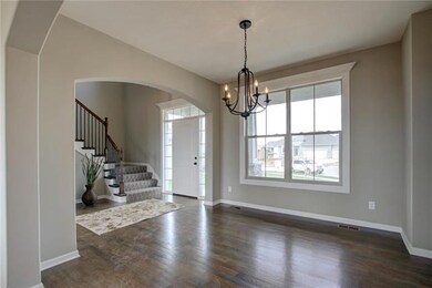 19204 W 201st St, Spring Hill, KS 66083 - photo 4