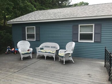 5 Alger St, Adams, MA 01220 - photo 4