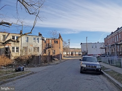 2800 Waldorf Ave, Baltimore, MD 21215 - photo 3