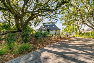 Beautiful Massive Oak