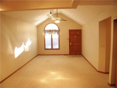 1419 Pegwood Dr unit 1419, Columbus, OH 43229 - photo 2