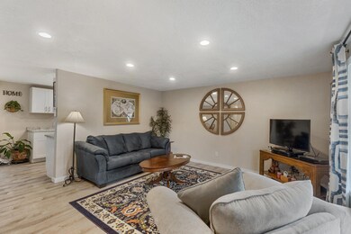 1135 SW Ballinger Dr, Grants Pass, OR 97526 - photo 6