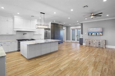 8026 Lake St, Lake Charles, LA 70605 - photo 6