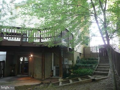 3086 Winter Pine Ct, Fairfax, VA 22031 - photo 2