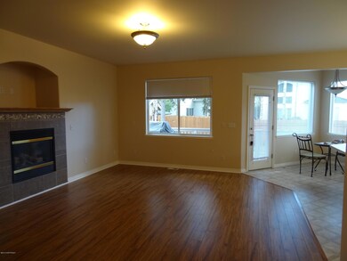 Family room with direct vent fp