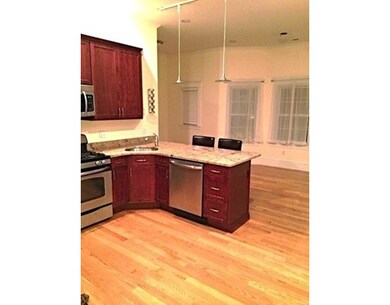 154 Magazine St unit 32, Cambridge, MA 02139 - photo 3