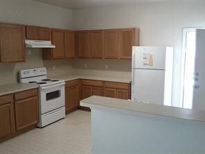 10005 Sharpton Dr, Houston, TX 77038 - photo 2