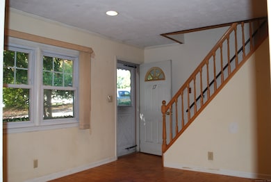 17 Old Barn Rd S, Stamford, CT 06905 - photo 5