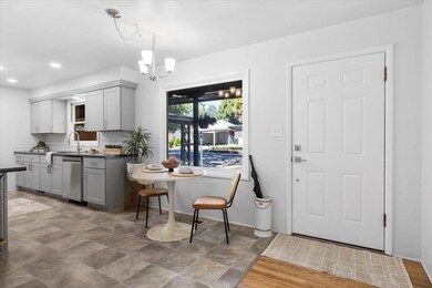 815 NW Elm St, Grants Pass, OR 97526 - photo 4