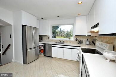 419 Hialeah Dr, Cherry Hill, NJ 08002 - photo 5