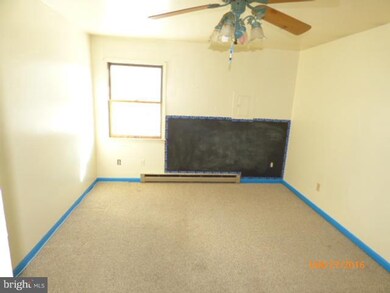 17505 Virginia Ave, Hagerstown, MD 21740 - photo 5