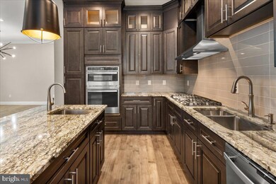 48 Samjan Cir, Hightstown, NJ 08520 - photo 2