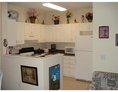 94 Mill St unit 202, Woonsocket, RI 02895 - photo 3