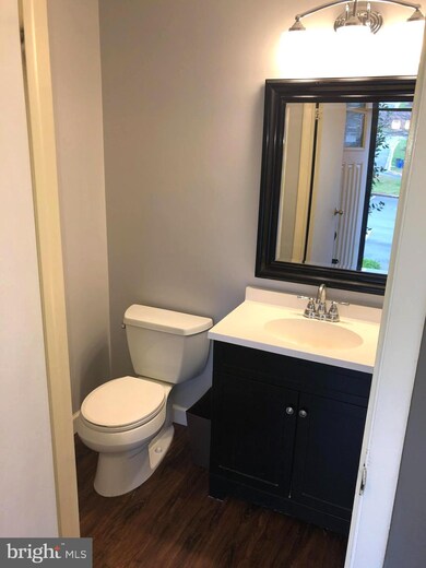 19156 Partridge Wood Dr, Germantown, MD 20874 - photo 5