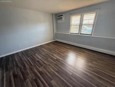 1219 2nd Ave unit 103, New Hyde Park, NY 11040 - photo 5