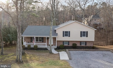 106 Redbud Cir, Cross Junction, VA 22625 - photo 2