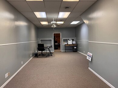 711 Washington St, Chillicothe, MO 64601 - photo 2